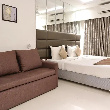 Hotel Supreme - Cuffe Parade 3*