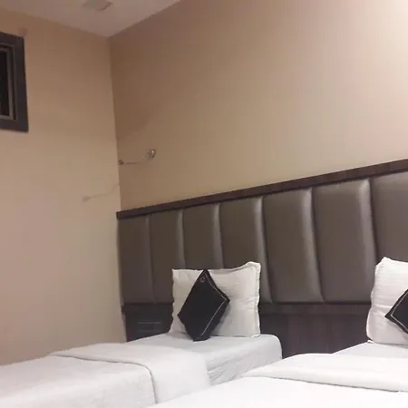 Hotel Shine Hospitality Residency *