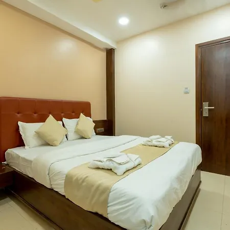Hotel Empire - Near International Airport 3*