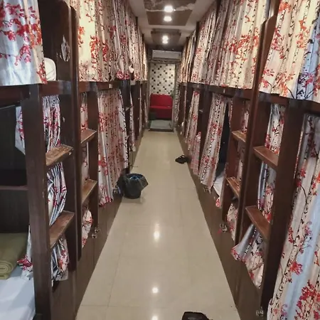 Bed & Breakfast New Metro Inn Dormitory Mumbai