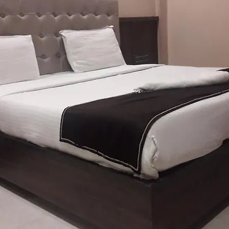 Shine Hospitality Residency *