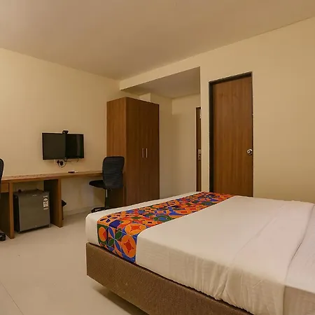 Hotel Fabhotel Royal International Mumbai