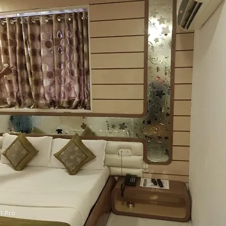Satellite 3* Mumbai