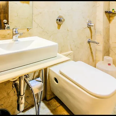 Fabhotel Embassy Park Hotel 3*
