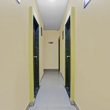 Hotel Oyo 85804 K D Palace 3*