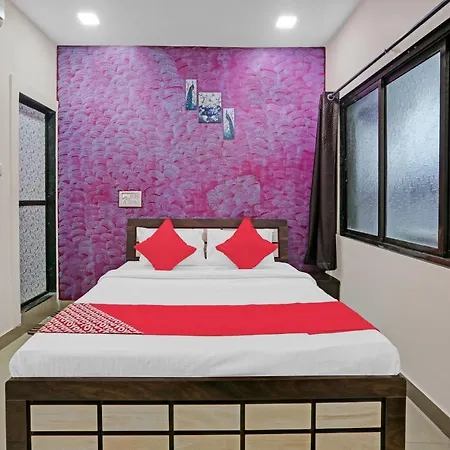 Hotel Oyo 85804 K D Palace Mumbai