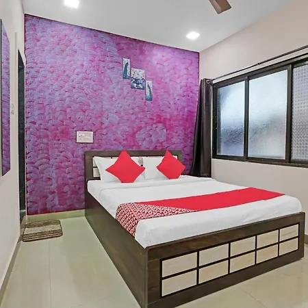 Oyo 85804 K D Palace Hotel Mumbai