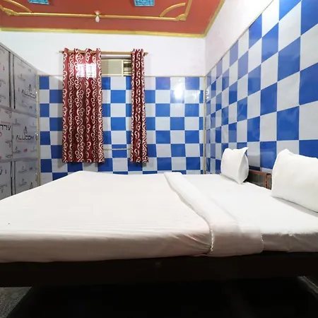 Oyo 44090 Classic Residency Hotel 3*