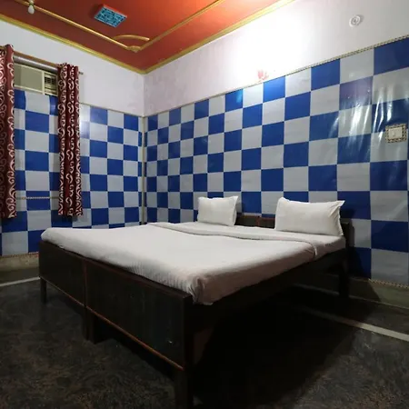Oyo 44090 Classic Residency Hotel Mumbai