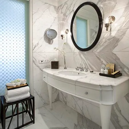 Hotel, Colaba - A Seafront 3*