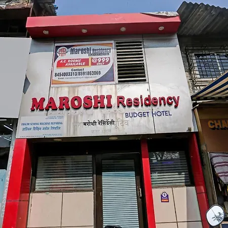 Hotel Oyo 84398 Maroshi Residency 3*