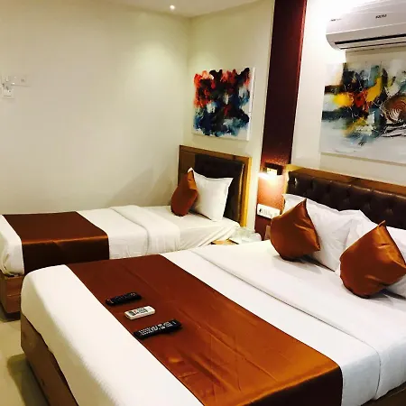 Grandeur-near International Airport 3* Mumbai
