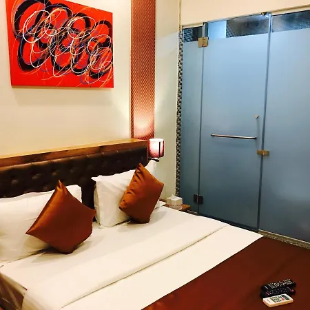 Grandeur-near International Airport