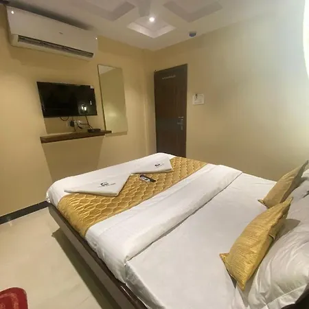 Garden Creek Residency - Near To International Airport 3*