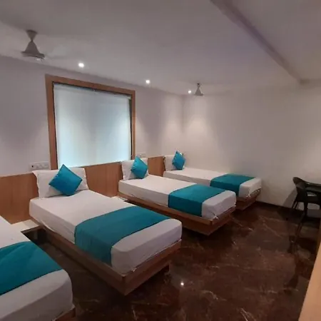 Hotel Royal Oak Navi Mumbai-Stz 1002 Guest house Mumbai