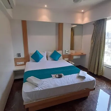 Guest house Hotel Royal Oak Navi Mumbai-Stz 1002