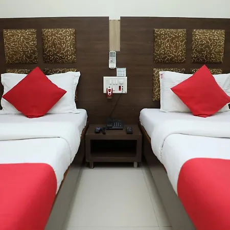 Hotel Risshi Residency 3*