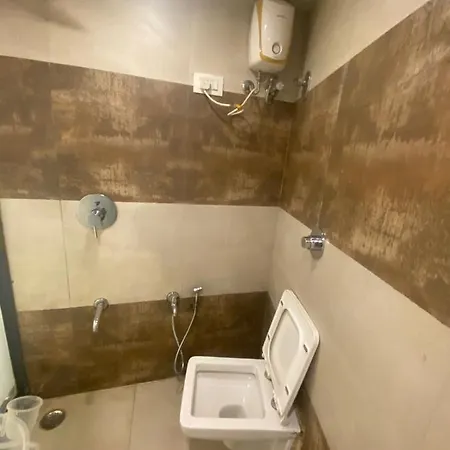 Hotel Garden Creek Residency - Near To International Airport