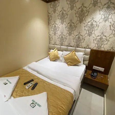 Garden Creek Residency - Near To International Airport 3*