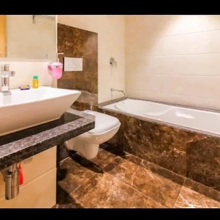 Hotel Royal Oak Navi Mumbai-Stz 1002 Mumbai