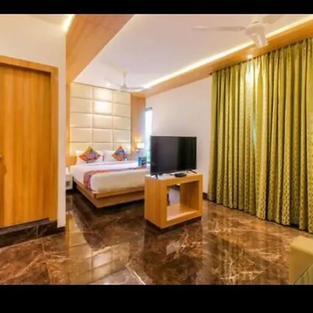 Hotel Royal Oak Navi Mumbai-Stz 1002 Mumbai