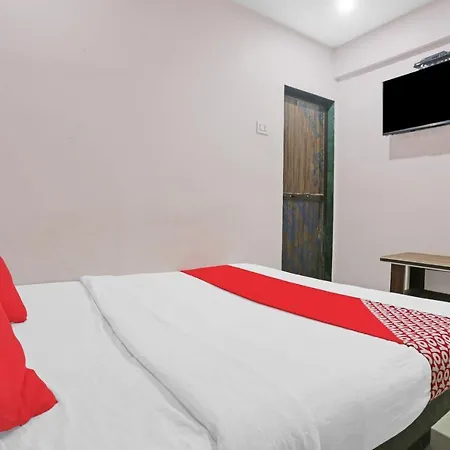 Oyo 85835 Saachi Mumbai