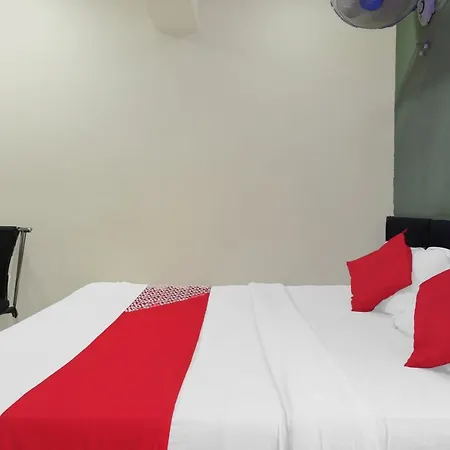 Oyo 85835 Saachi Mumbai