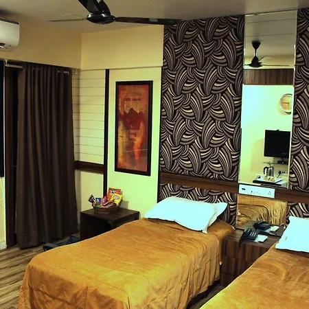 Hotel Metro Palace Bandra Mumbai