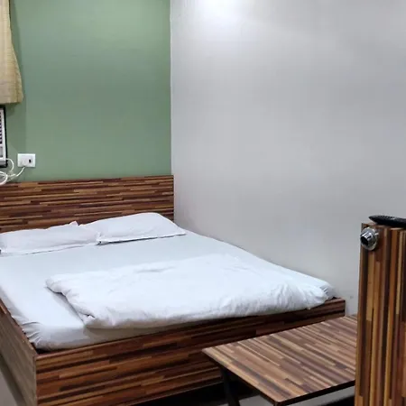 Pals Hotel 2*