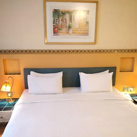 Hotel The Gordon House - Near Gateway Of India Mumbai