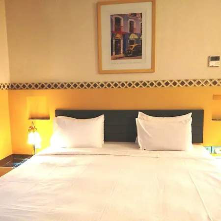 The Gordon House - Near Gateway Of India Hotel