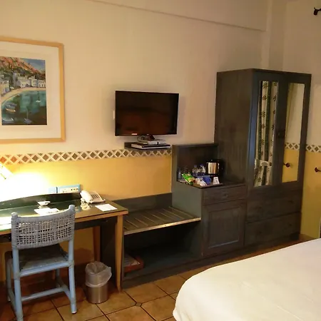 The Gordon House - Near Gateway Of India 4*