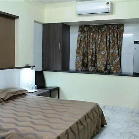 Unicontinental Hotel 2*