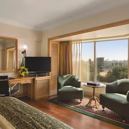 Ramada Plaza By Wyndham Palm Grove 5* Mumbai