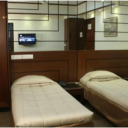 Karl Residency Hotel 3*