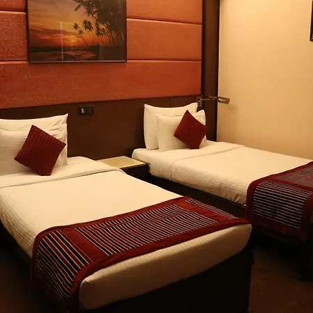 Executive Enclave Hotel 3*