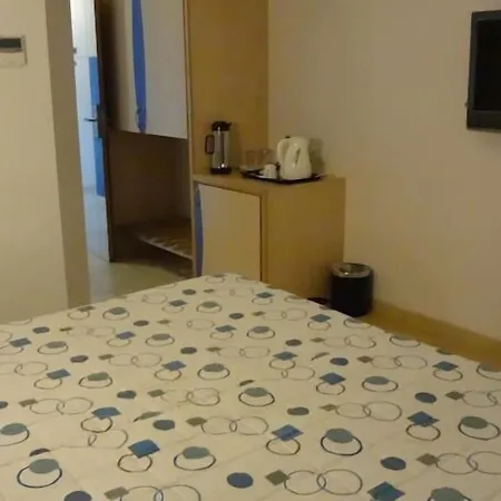 Hotel Suncity Residency