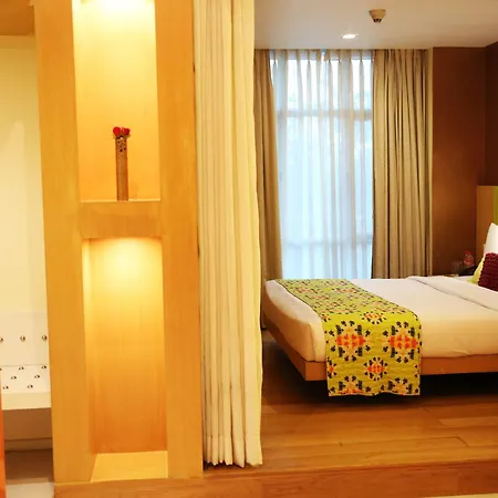 Hotel The Beatle 4*