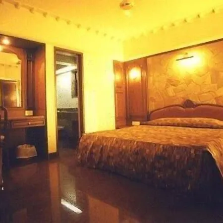 Bloom - Juhu Hotel Mumbai