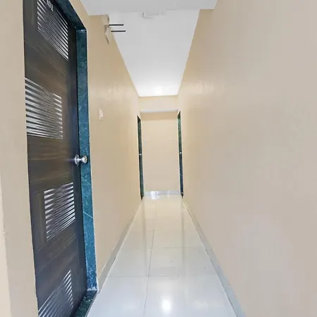 Oyo 85835 Saachi Hotel 3*