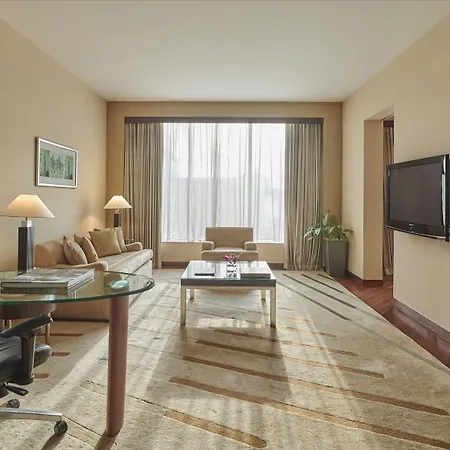 Hyatt Regency International Airport Hotel 5*