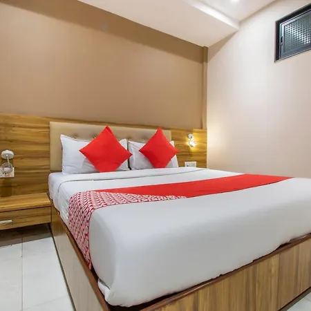 Oyo 69377 Ruby Mumbai