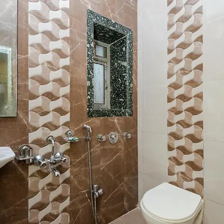 Hotel Al Moazin Mumbai