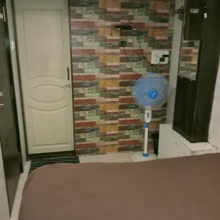 Qamar Hotel