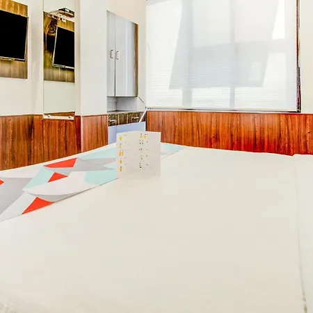 Fabexpress Terminus Square 3* Mumbai
