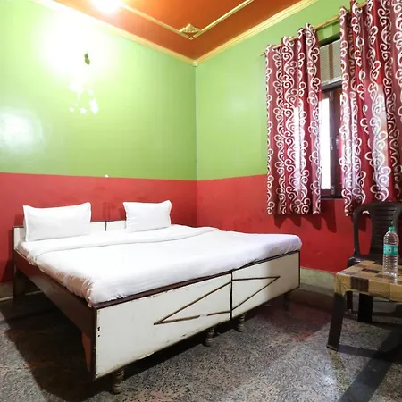 Hotel O Avenue Residency Sakinaka Metro Station