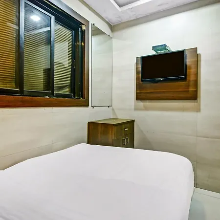 Hotel O Avenue Residency Sakinaka Metro Station Mumbai