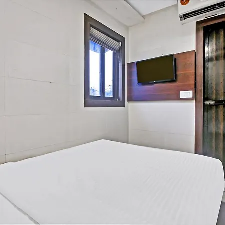 Hotel O Avenue Residency Sakinaka Metro Station 3*