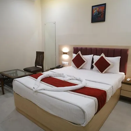 Fabhotel Saineel Mumbai