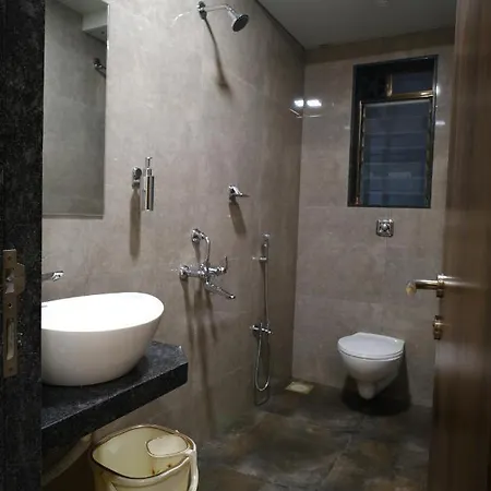 Fabhotel Saineel Hotel *